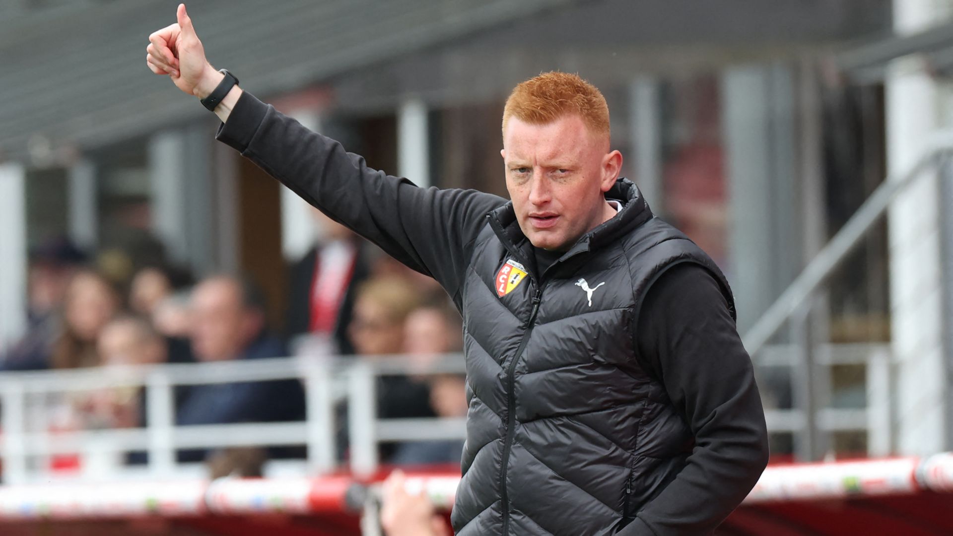 Still announces Lens departure