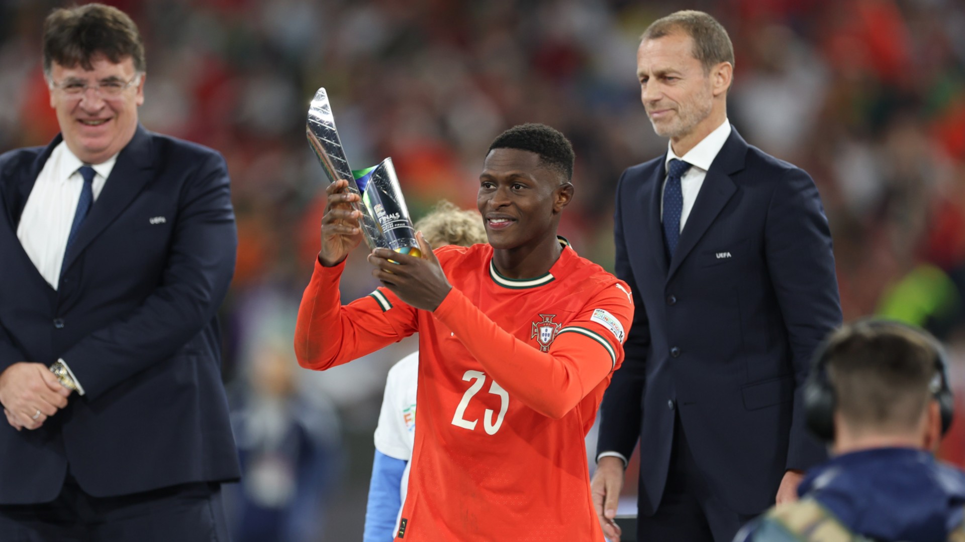 Martinez: Mendes for Ballon d'Or