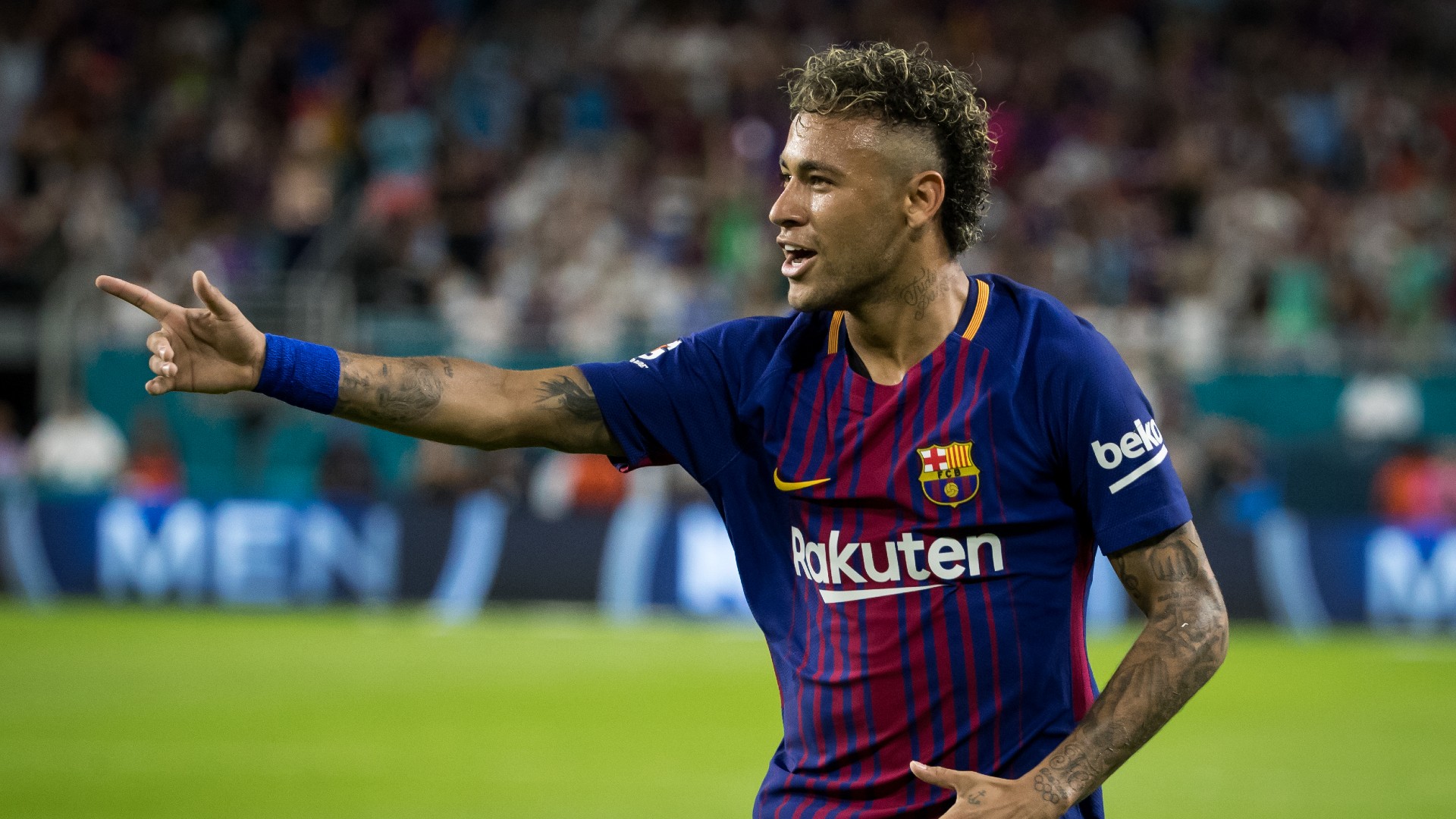 Suarez: Barca knew of Neymar exit