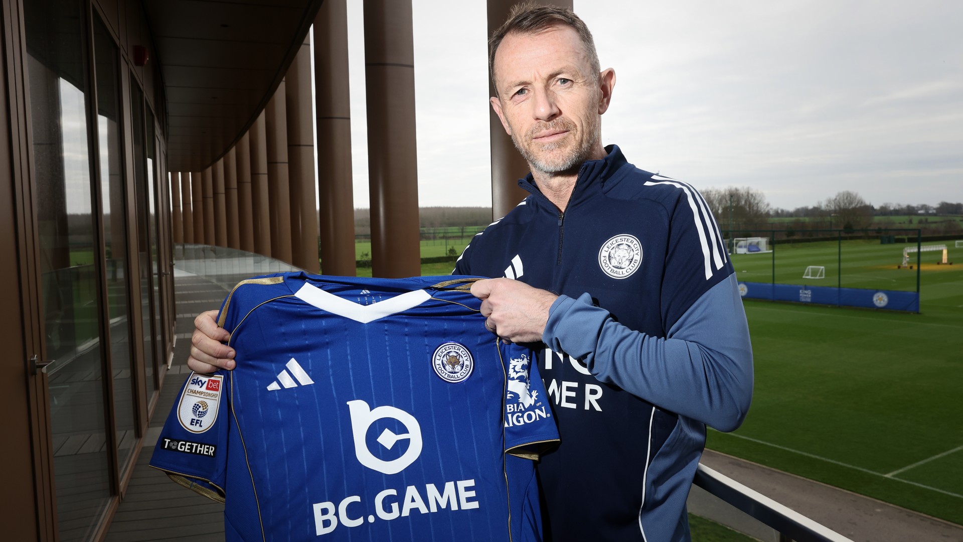 Leicester appoint Rowett