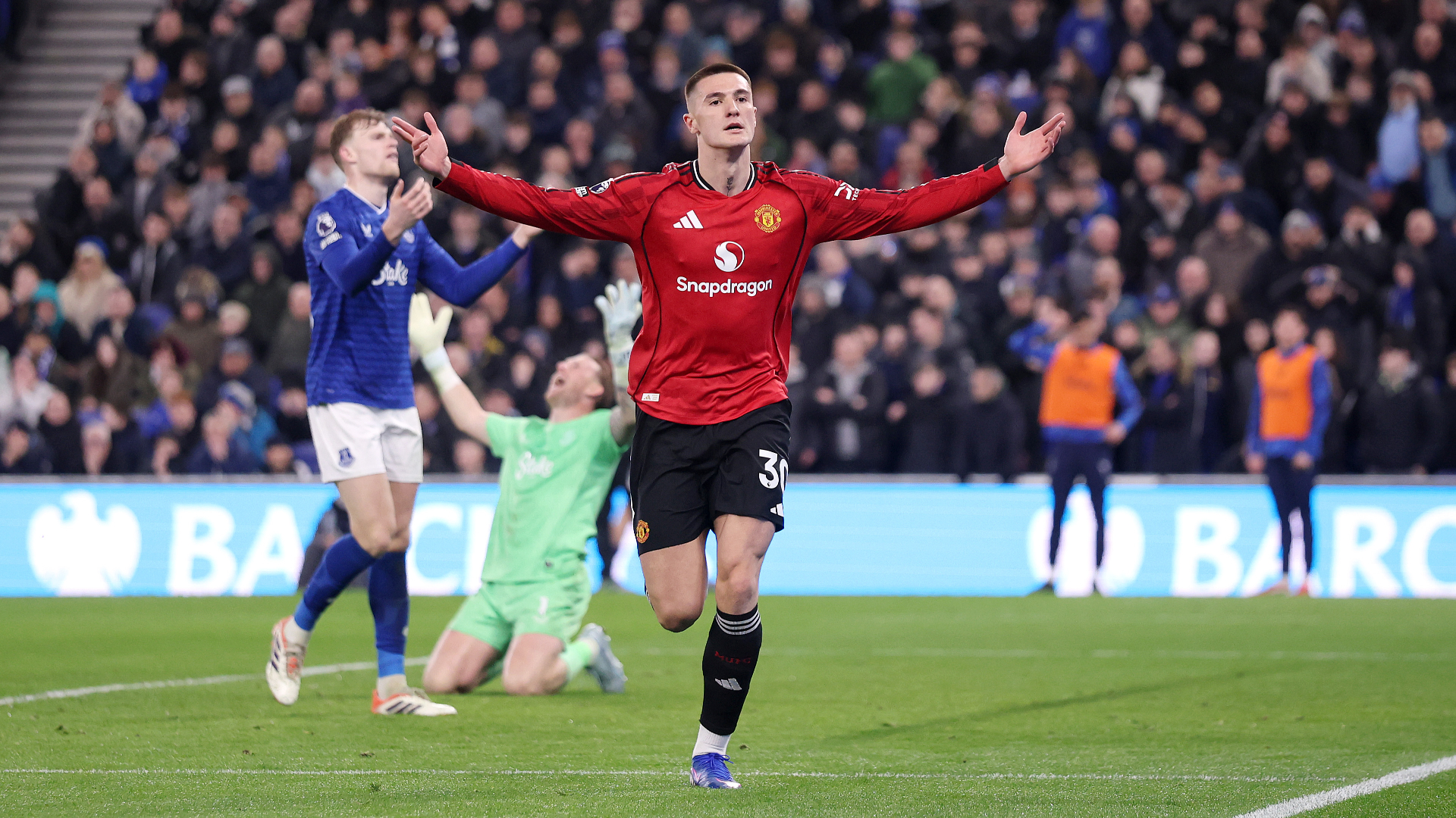 Carrick: Bright future awaits Sesko