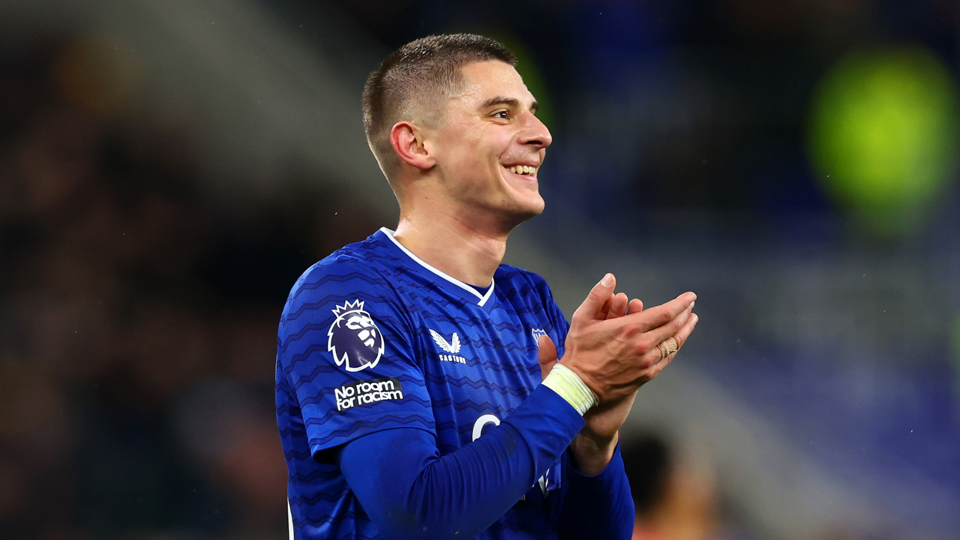 Mykolenko signs new Everton deal