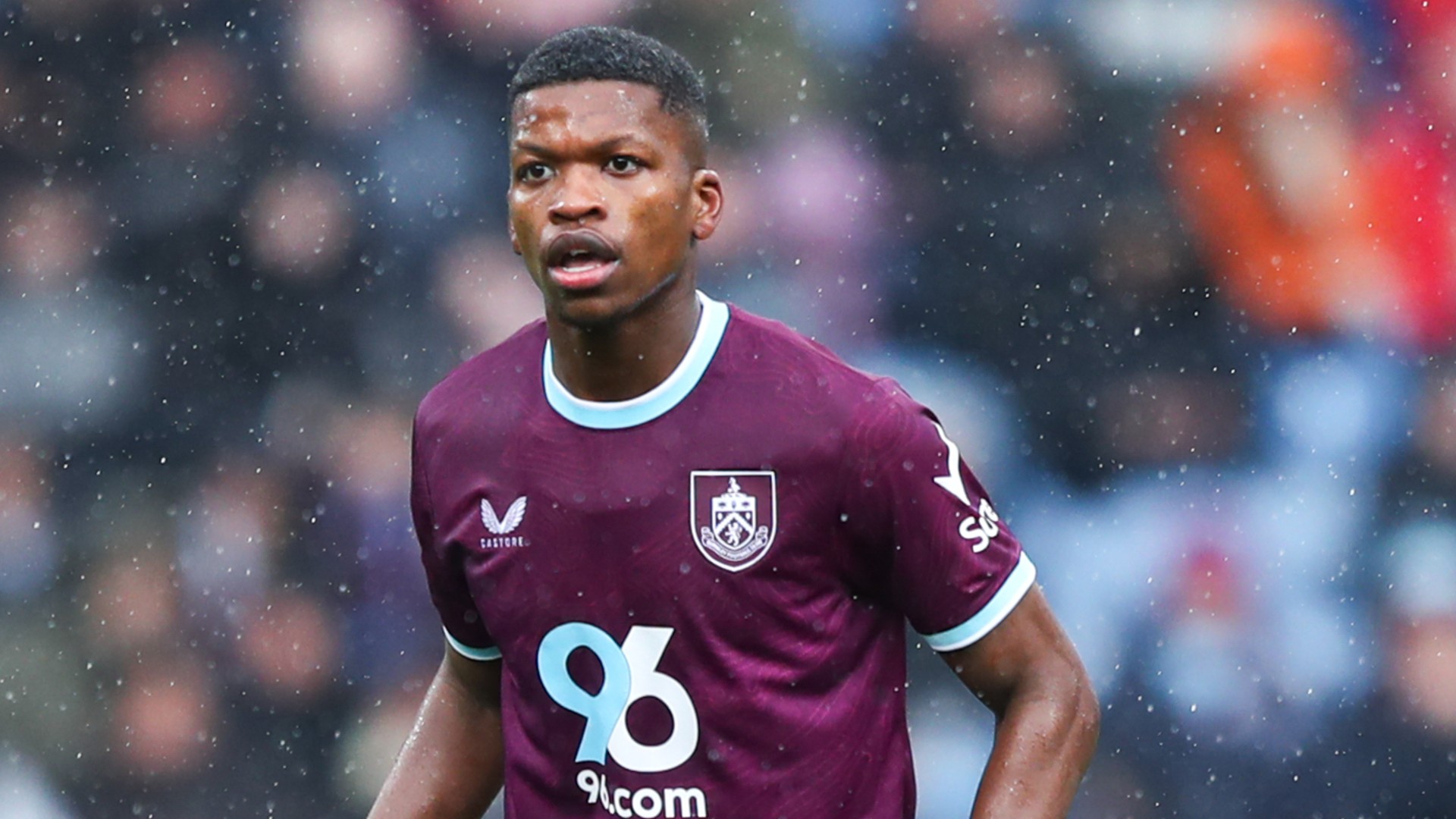 Florentino signs for Burnley