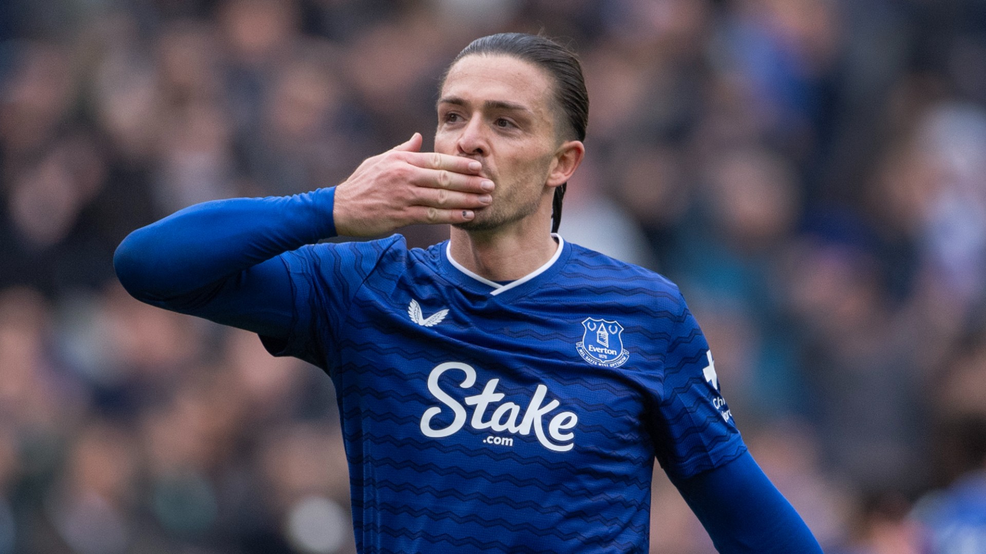 Grealish re-joins Everton