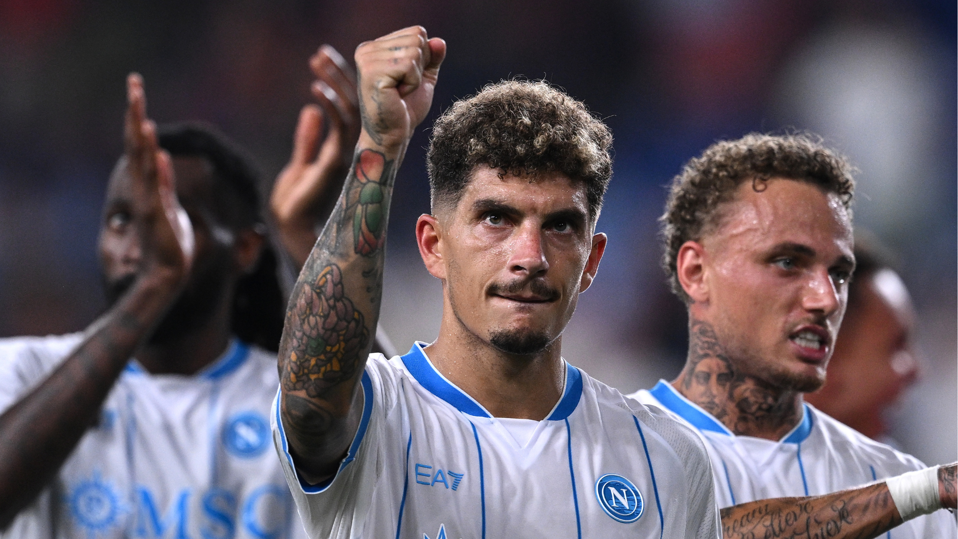 Di Lorenzo signs new Napoli deal