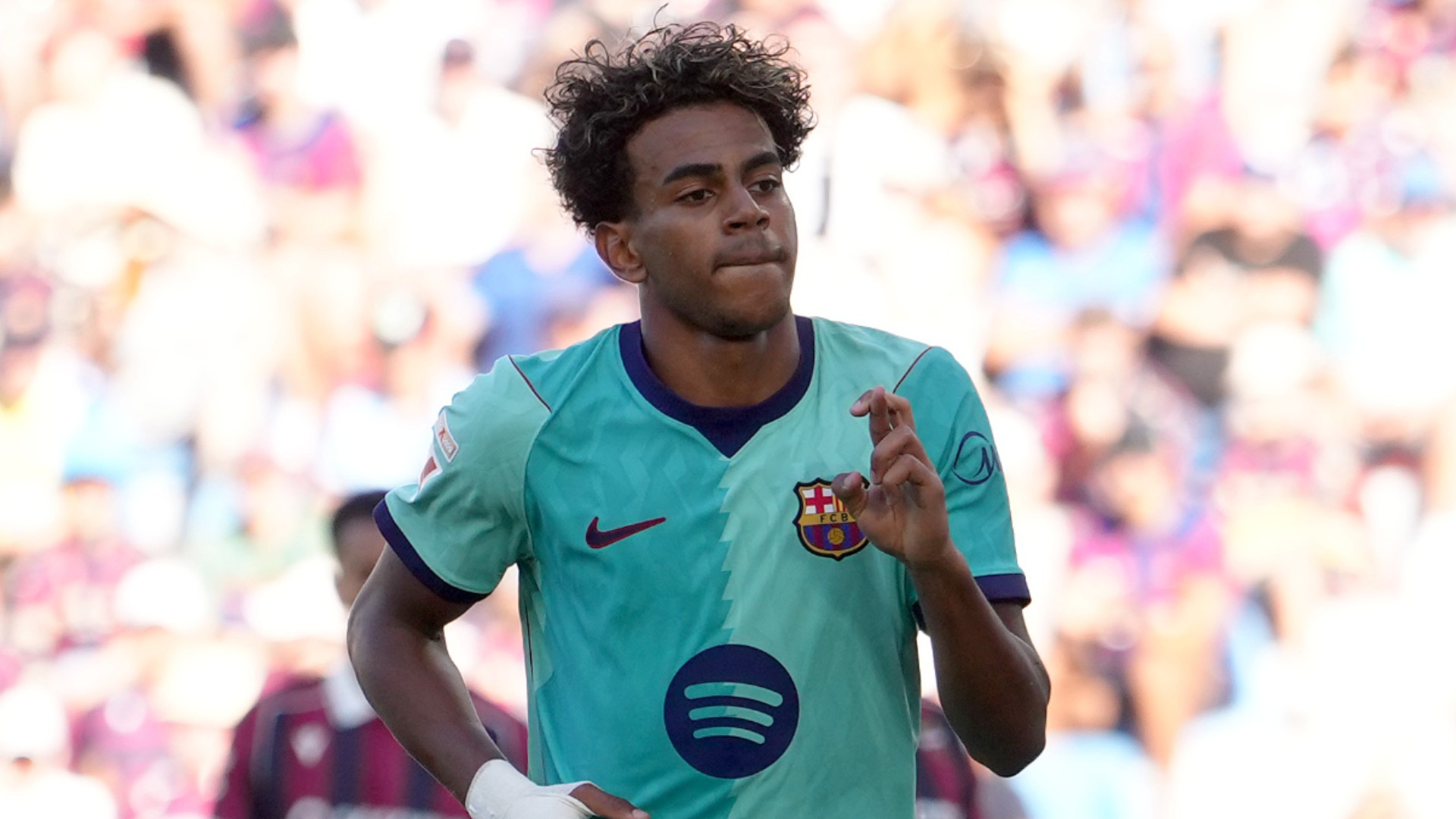 Yamal makes Ballon d'Or claim