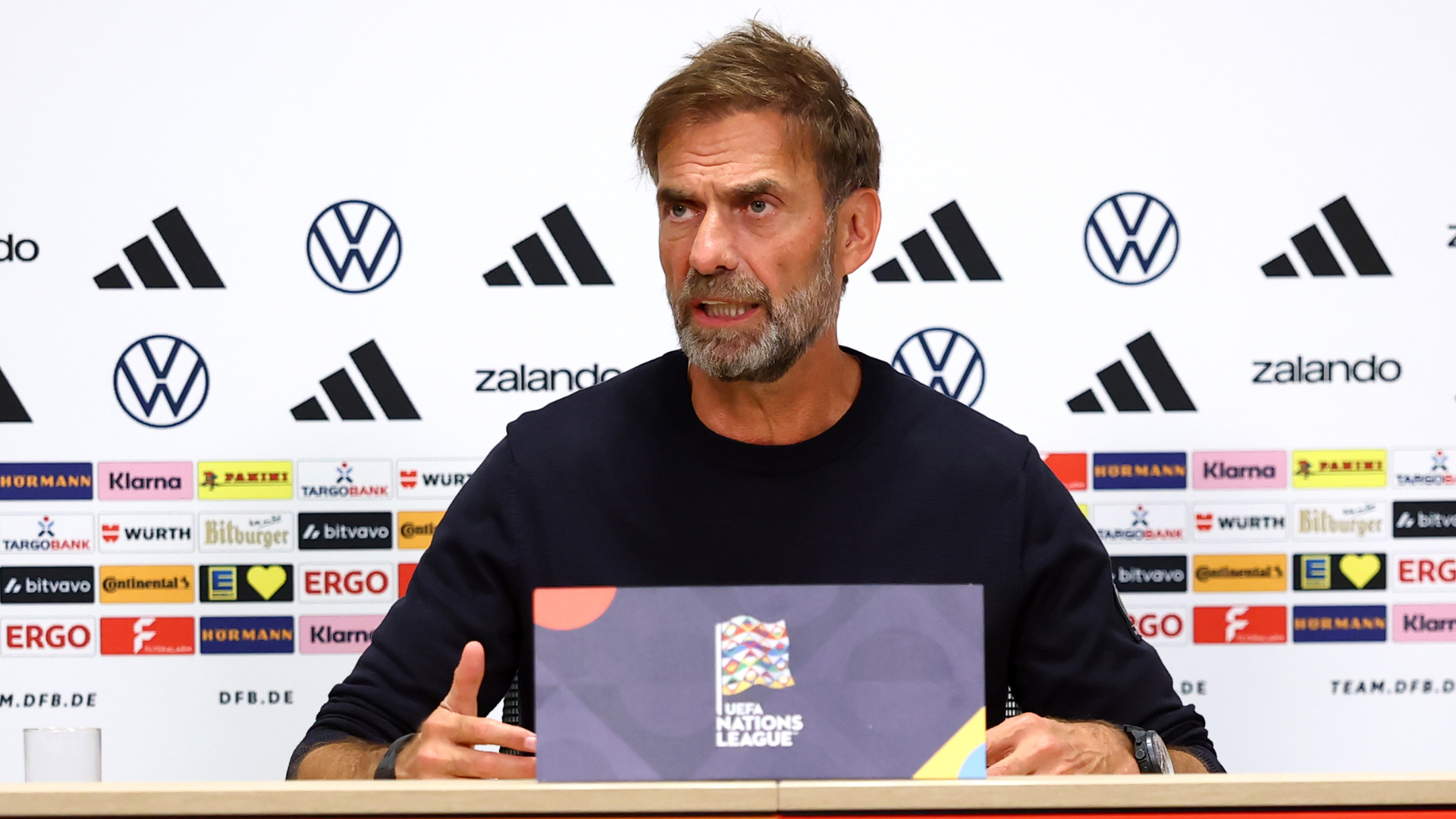 Klopp: I can't promise trophies