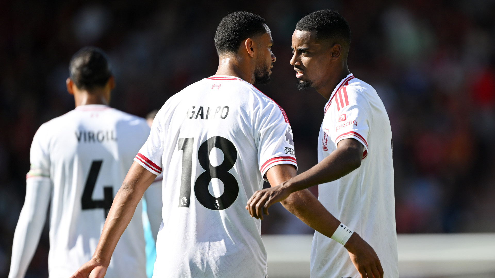Iraola reveals Isak, Gakpo concerns